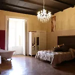 Palazzo Luciani Bed & Breakfast Salerno