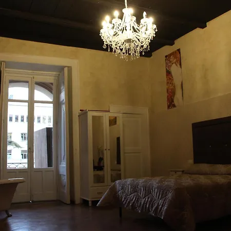 Palazzo Luciani 3* Salerno