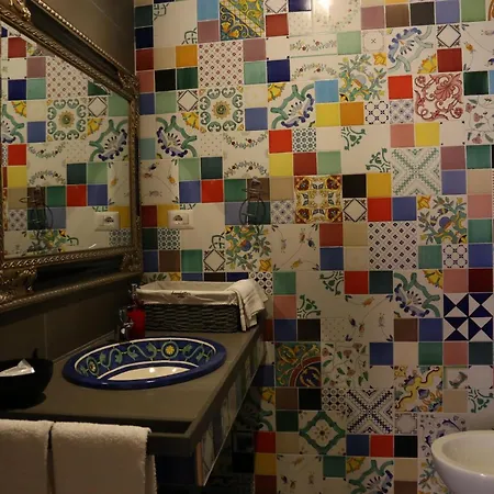 Alojamento de Acomodação e Pequeno-almoço Palazzo Luciani Salerno