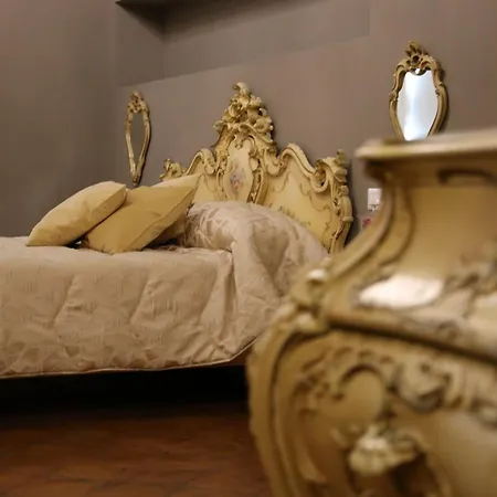 Alojamento de Acomodação e Pequeno-almoço Palazzo Luciani Salerno